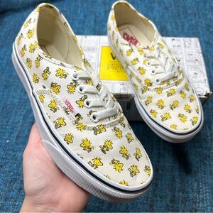RARE Vans x Peanuts Woodstock Authentic Sneakers Limited Edition Size 6.5 Womens